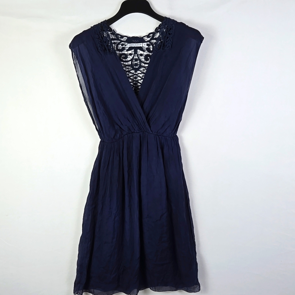 Tempo Paris Embroidred V-Neck Navy Blue Sleeveless Dress Sz M Coastal Boho
